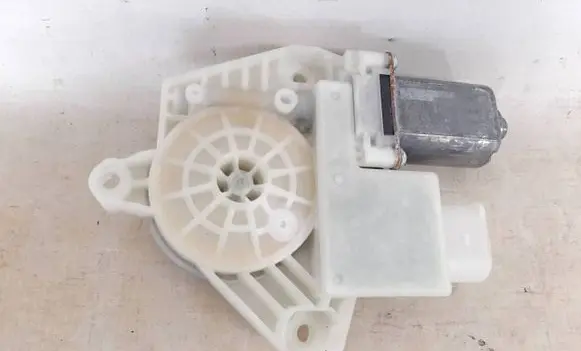 BMW X3M F97 Front door window regulator motor 7455081 61357455081