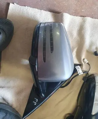 Mercedes-Benz E W212 Front door electric wing mirror A2128100616