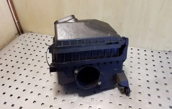 Peugeot 4007 Air filter box 1500A164