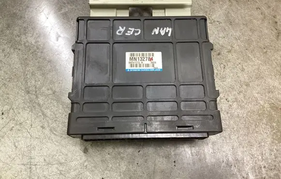 Mitsubishi Lancer Engine control unit/module ECU MN132784