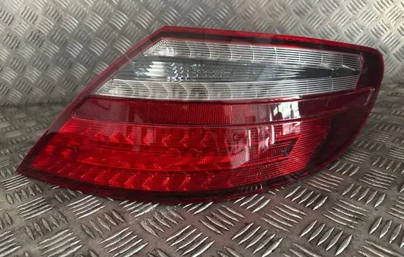 Rear/tail lights