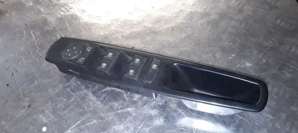 Renault Scenic III - Grand scenic III Electric window control switch 809610016R