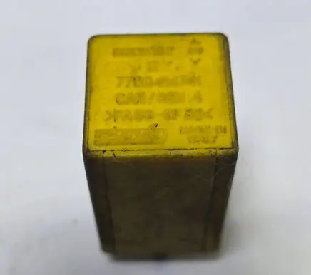 Renault Laguna I Other relay 7700414741 PA66G380
