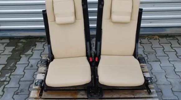 Land Rover Discovery 3 - LR3 Rear seat L7MTA 190KM 2006R