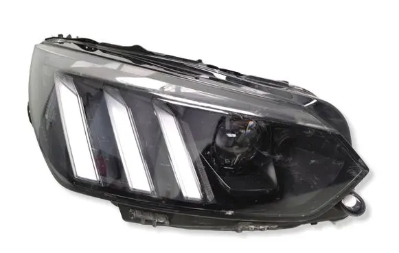 Peugeot 2008 II Headlight/headlamp 9841642180