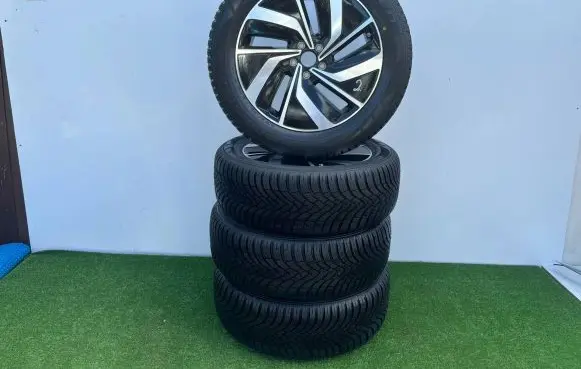 Volkswagen Golf VIII R19 alloy rim 30D601025C