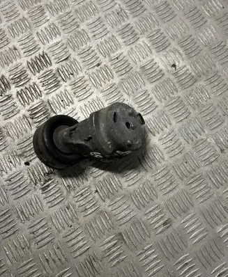 KIA Sorento Alternator belt tensioner 