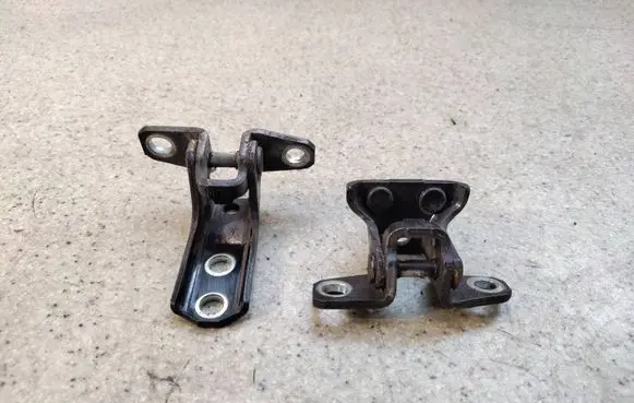 Mitsubishi Outlander Rear door hinge set