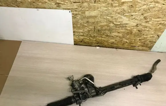 Volvo S80 Steering rack 6820000015