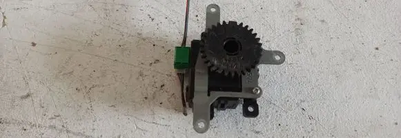 Toyota Auris 150 Air flap motor/actuator 0638000920