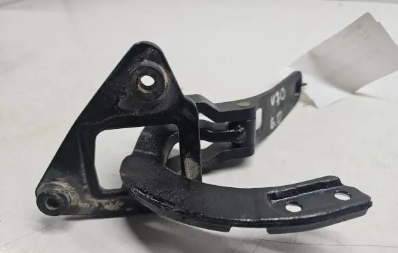 Volvo V70 Tailgate/trunk/boot hinge 9154671