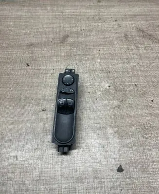 Mercedes-Benz Sprinter W906 Electric window control switch A9065451213 13208080 Q04ZGS002