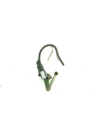 Headlight/headlamp level sensor