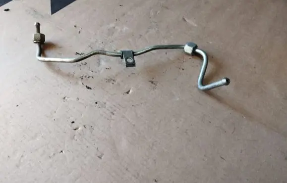 Mitsubishi ASX Fuel injector supply line/pipe 