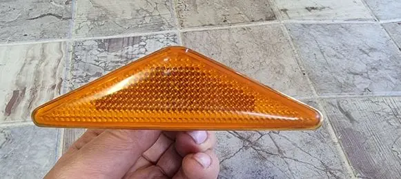 Ford Focus Front indicator light X84H3K354A
