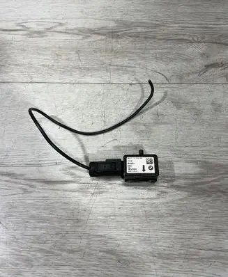 BMW X3 E83 Airbag deployment crash/impact sensor 3414122 8841 010429