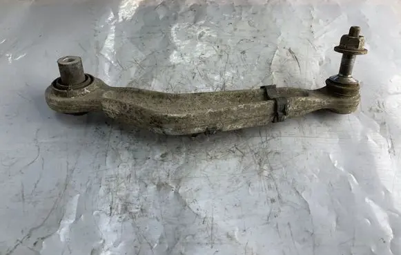 BMW 5 E39 Rear control arm 10942071