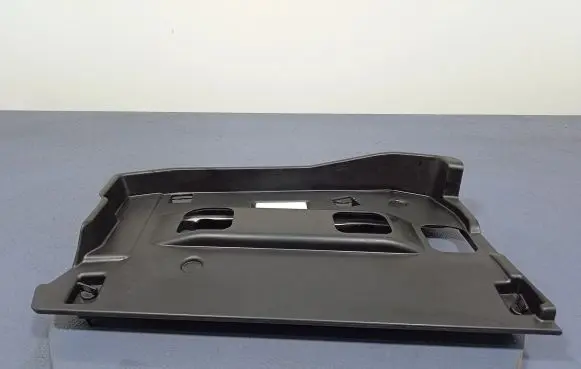 Other sill/pillar trim element