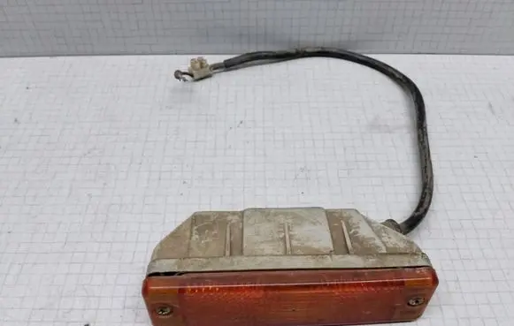 Volkswagen Golf II Front indicator light 171953155E 42609