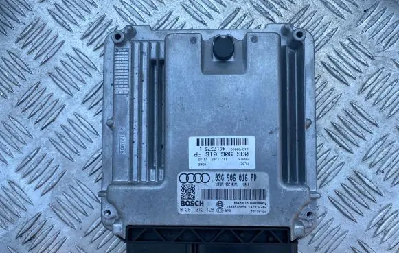 Audi A4 S4 B7 8E 8H Engine control unit/module 03G906016FP 1039S12054 0281012128