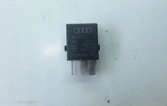 Volkswagen Golf VI Other relay 4H0951253C V23374A1001X010