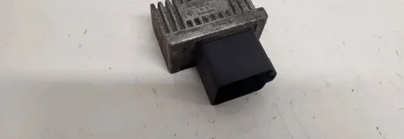 Renault Kangoo I Glow plug pre-heat relay 7700115078