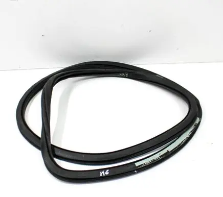Volkswagen Jetta VII Rubber seal rear door 17A867913
