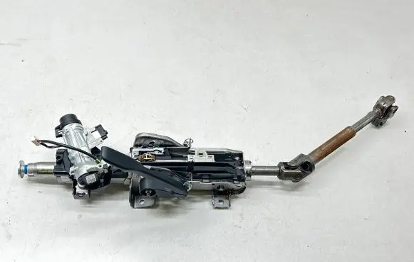 Steering wheel axle set