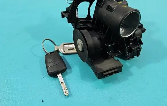 Opel Meriva A Ignition lock IMPRK1537299
