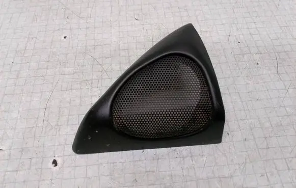 Subaru Legacy Subwoofer grill/trim 94251AE