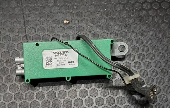 Volvo S40 Antenna control unit 30737917 28019205