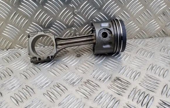 Piston with connecting rod