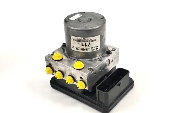 Hyundai Tucson TL ABS Pump 58920D7110 BE6003R102