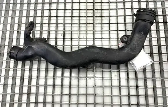 Volkswagen Golf V Intercooler hose/pipe 