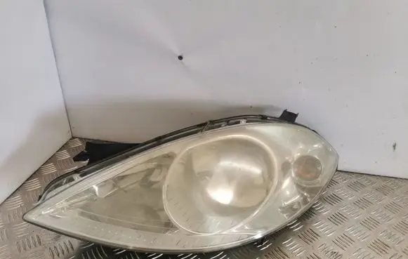 Mercedes-Benz A W169 Headlight/headlamp A1698200161