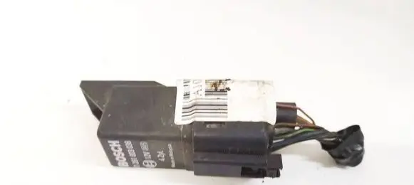 Skoda Superb B6 (3T) Glow plug pre-heat relay 0281003038