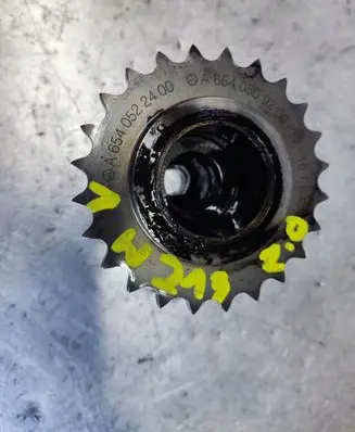 Mercedes-Benz E W213 Timing chain sprocket A6540522400
