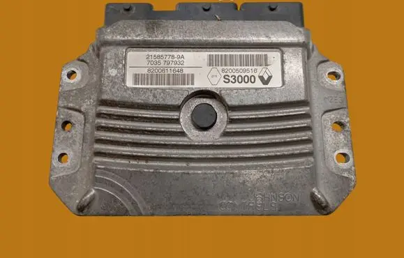 Renault Scenic II - Grand scenic II Engine control unit/module 8200509516