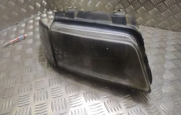 Audi A4 S4 B5 8D Headlight/headlamp 8D0941004