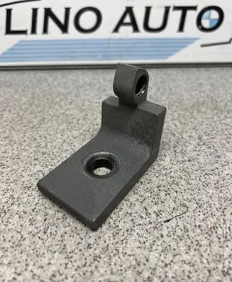 BMW 5 E60 E61 Front door upper hinge 7068073