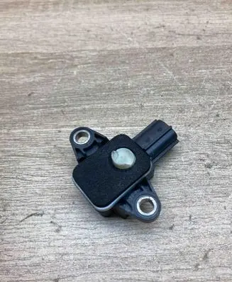 Audi A3 S3 8P Airbag deployment crash/impact sensor 8P0955557 019739 RB4