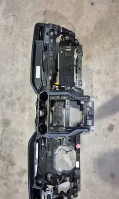 Ford Mustang VI Dashboard