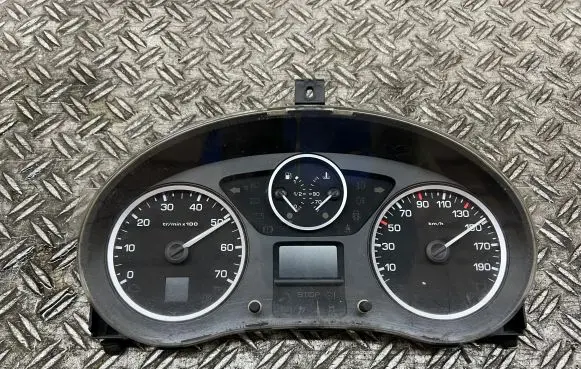 Toyota Proace Speedometer (instrument cluster) 555001310104