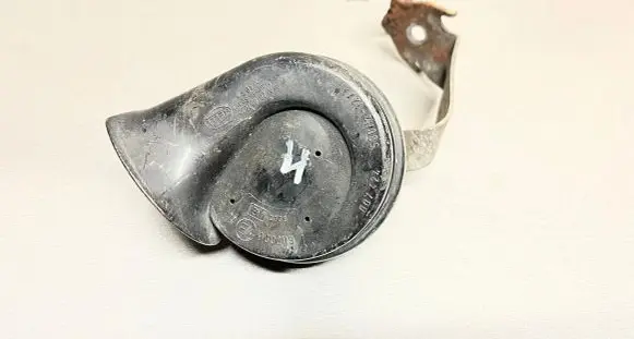 Volkswagen PASSAT B6 Horn signal 3C0951273