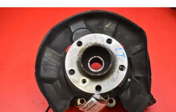 BMW 7 F01 F02 F03 F04 Front wheel hub spindle knuckle 