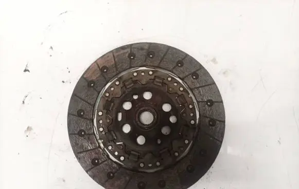 Skoda Octavia Mk2 (1Z) Clutch pressure plate 03l141031l