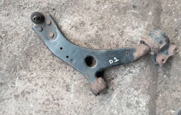 Volvo V50 Front lower control arm/wishbone 31277462