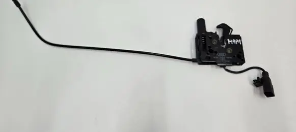 Audi Q7 4M Engine bonnet/hood lock/catch 4M0823509