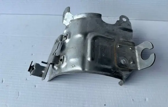 Renault Trafic III (X82) Heat shield in engine bay 