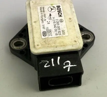 Mercedes-Benz E W211 ESP (stability system) control unit A2165420018 0265005623 7006517